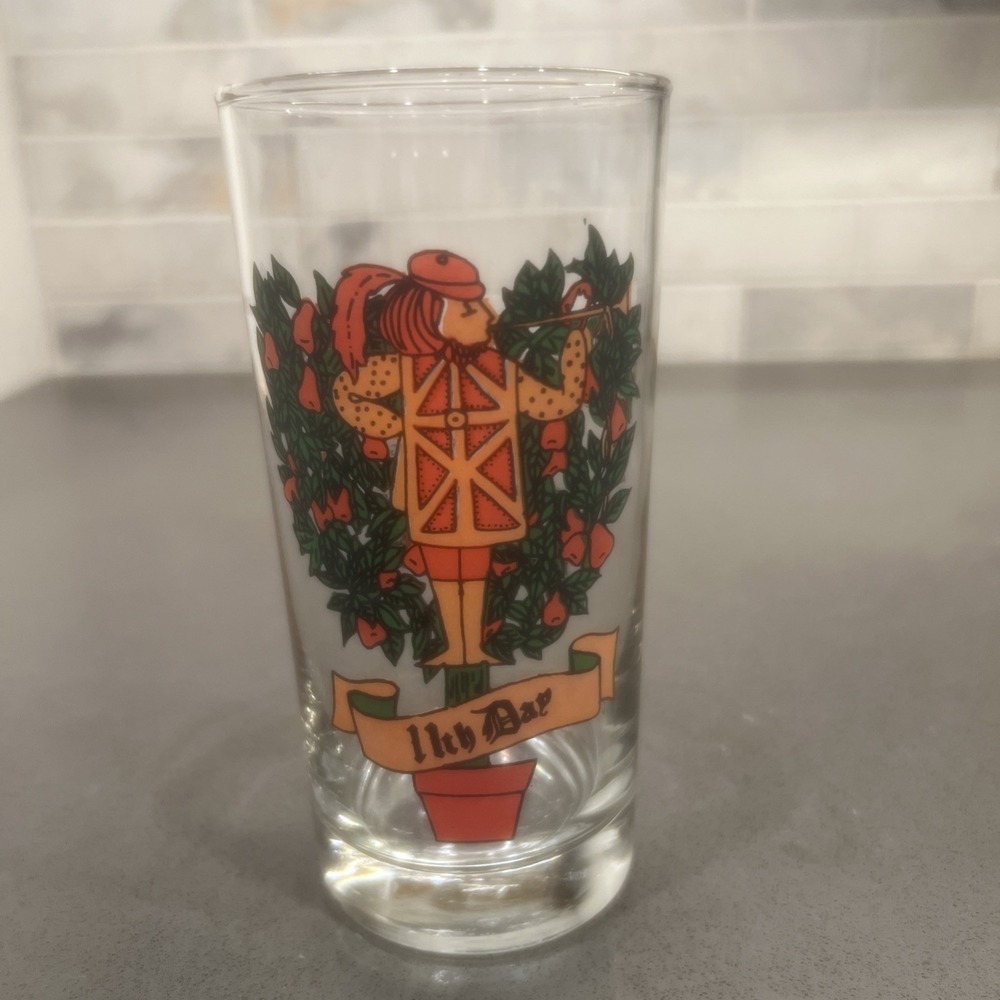 Day 11 of the 12 Twelve Days of Christmas Replacement  Vintage Indiana Glass
